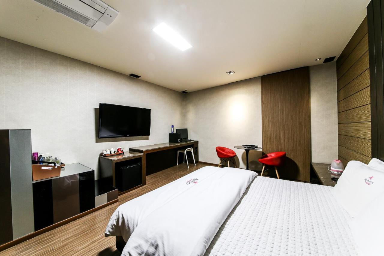 Gyeongju Arrietty Motel Exterior photo