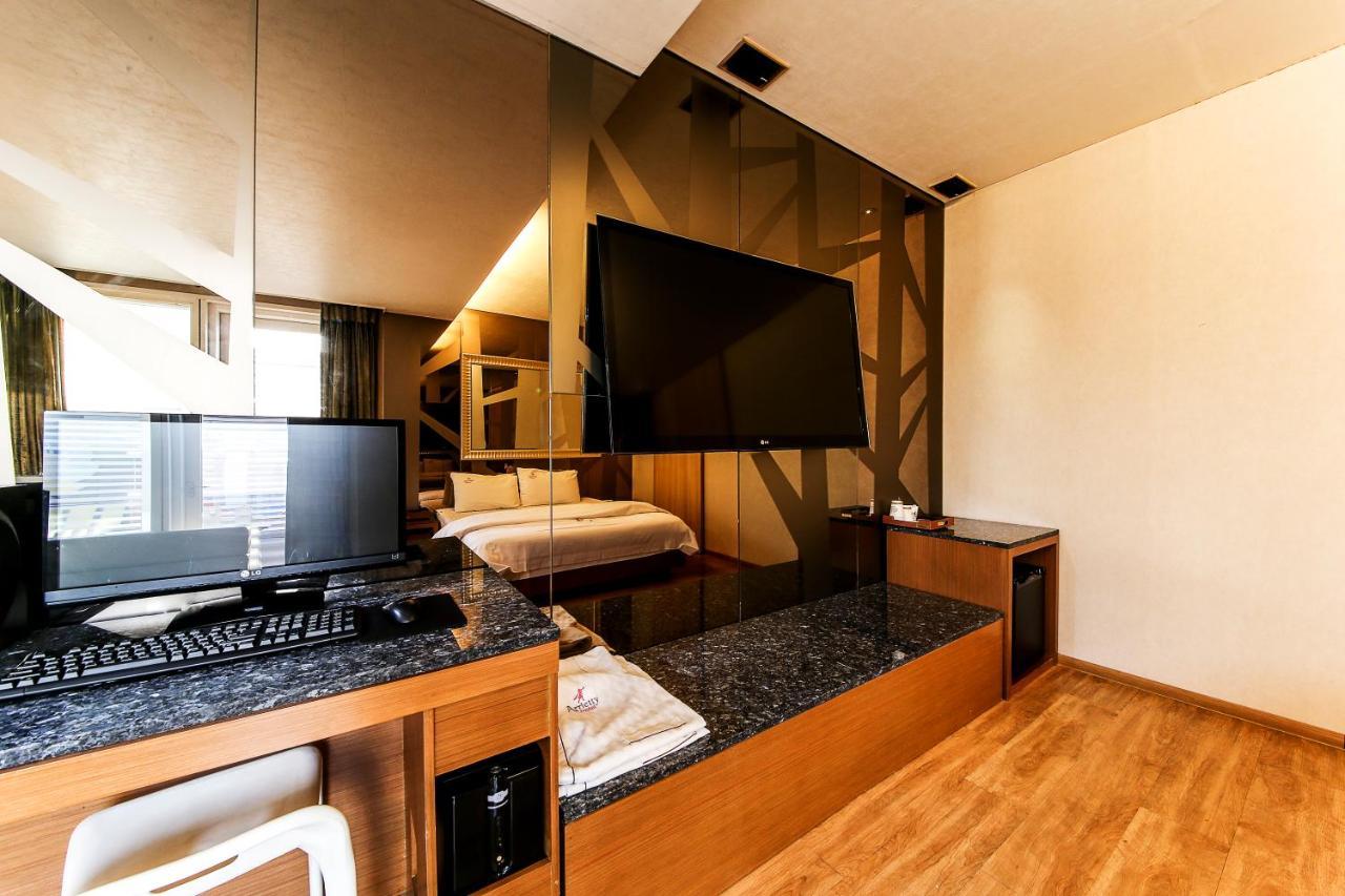 Gyeongju Arrietty Motel Exterior photo