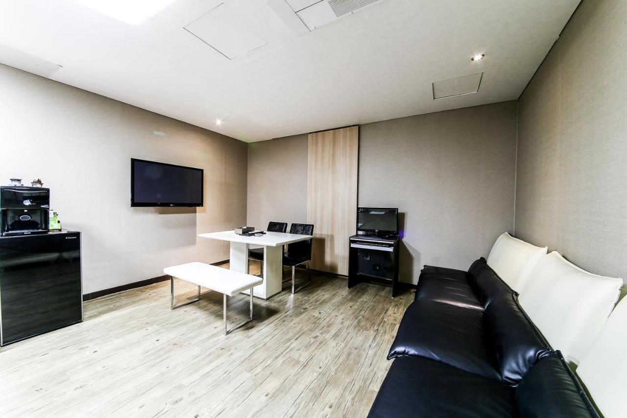 Gyeongju Arrietty Motel Exterior photo