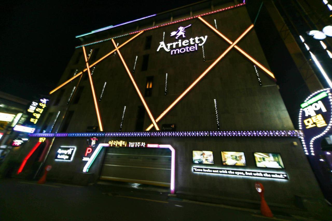 Gyeongju Arrietty Motel Exterior photo
